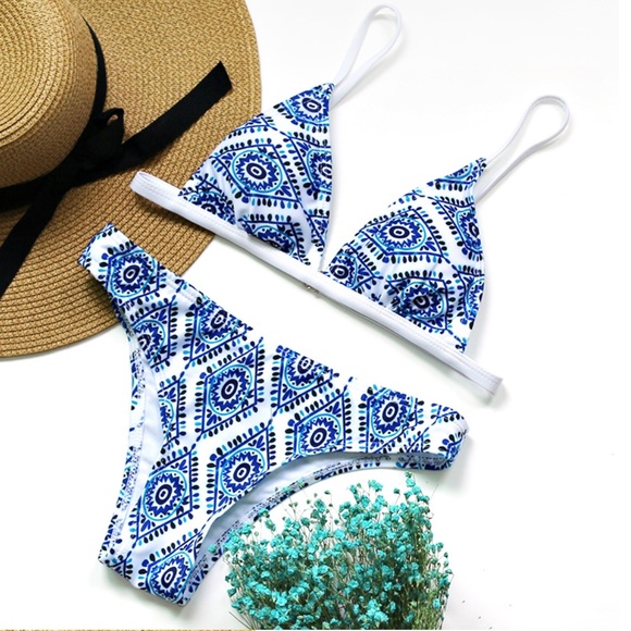 Boho blue and white print bikini - Picture 2 of 7